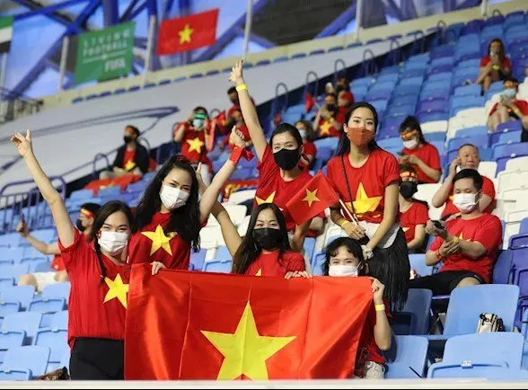 119+ ảnh cổ động viên sân mỹ đình cực sôi động 32