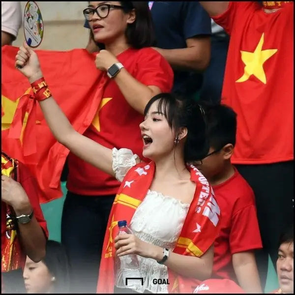 Top 139+ ảnh cổ động viên bóng đá Việt Nam tiếp lửa cho đội nhà 6