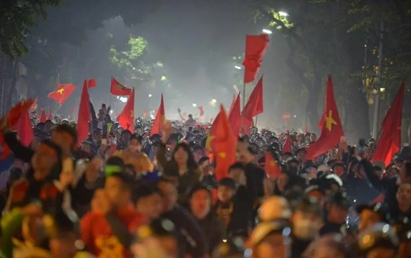 Top 109+ ảnh cổ động viên Việt Nam ăn mừng chiến thắng 11