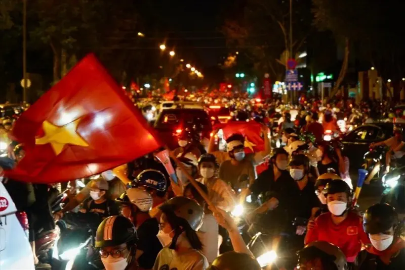 Top 109+ ảnh cổ động viên Việt Nam ăn mừng chiến thắng 12