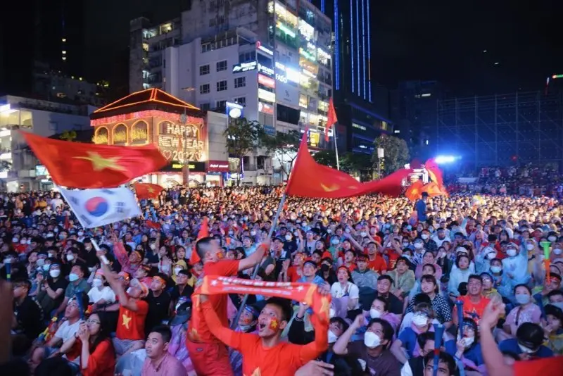 Top 109+ ảnh cổ động viên Việt Nam ăn mừng chiến thắng 20