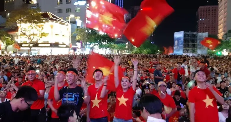 Top 109+ ảnh cổ động viên Việt Nam ăn mừng chiến thắng 27