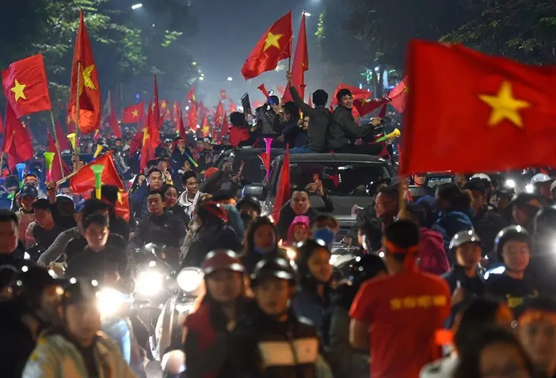 Top 109+ ảnh cổ động viên Việt Nam ăn mừng chiến thắng 28