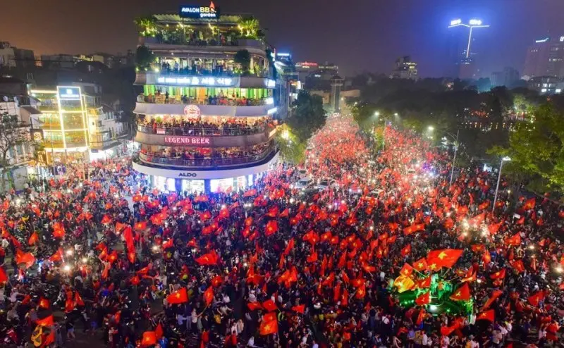 Top 109+ ảnh cổ động viên Việt Nam ăn mừng chiến thắng 40