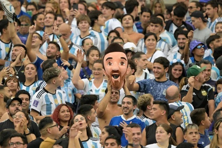 Top 99+ ảnh cổ động viên Argentina siêu ngầu 15
