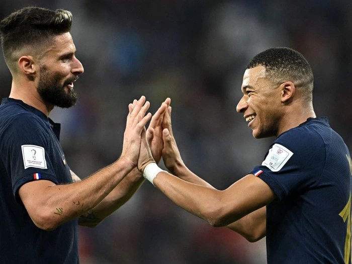 ảnh chế Olivier Giroud 33