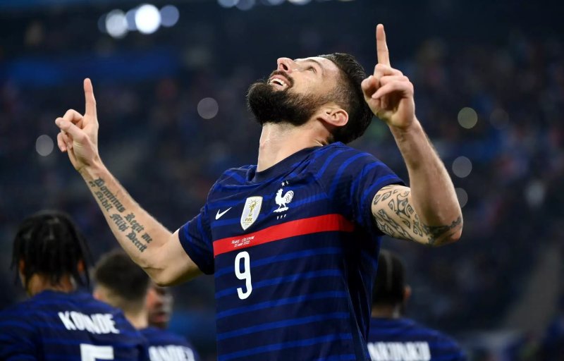 ảnh chế Olivier Giroud 10