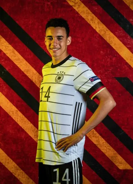 Bộ sưu tập ảnh Jamal Musiala ngôi sao trẻ tỏa sáng 38