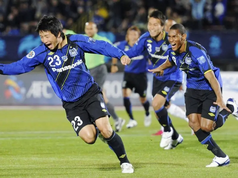Gamba Osaka 33