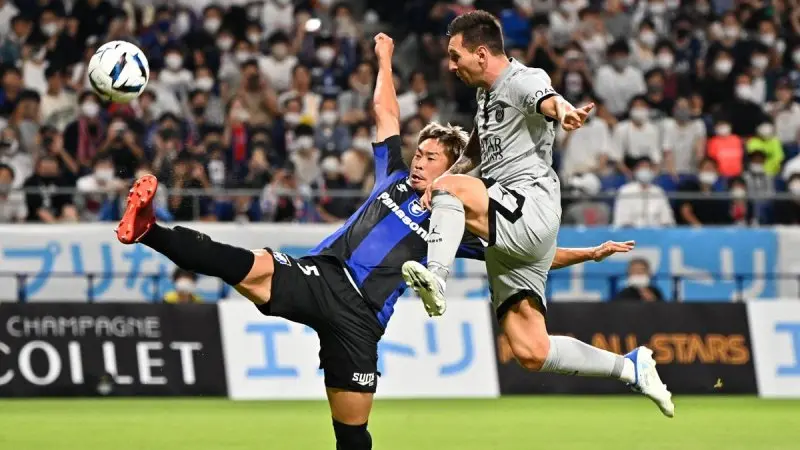 Gamba Osaka 11