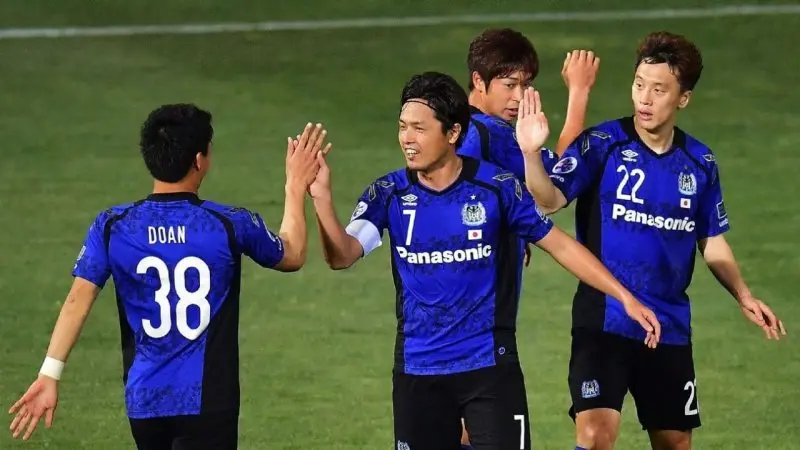 Gamba Osaka 10