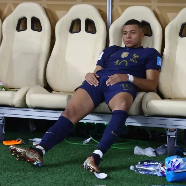 ảnh chế Kylian Mbappé 26 ảnh chế Kylian Mbappé 26