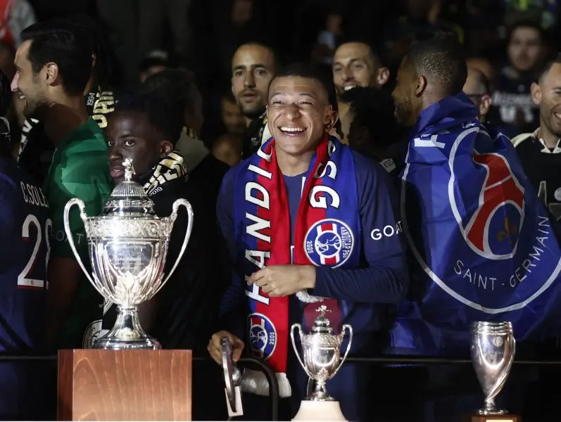 ảnh chế Kylian Mbappé 8 ảnh chế Kylian Mbappé 8