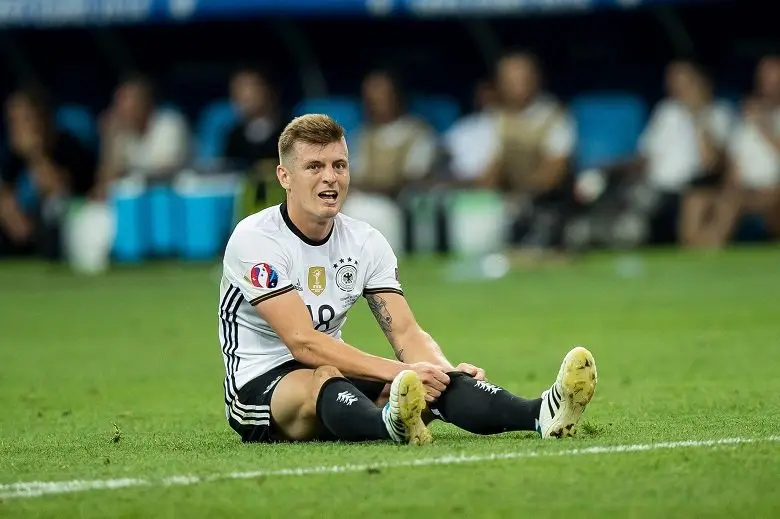 ảnh chế Toni Kroos 18 ảnh chế Toni Kroos 18