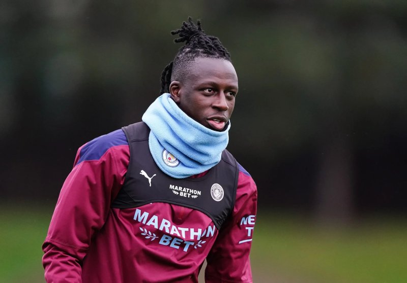 ảnh chế Benjamin Mendy 32 ảnh chế Benjamin Mendy 32
