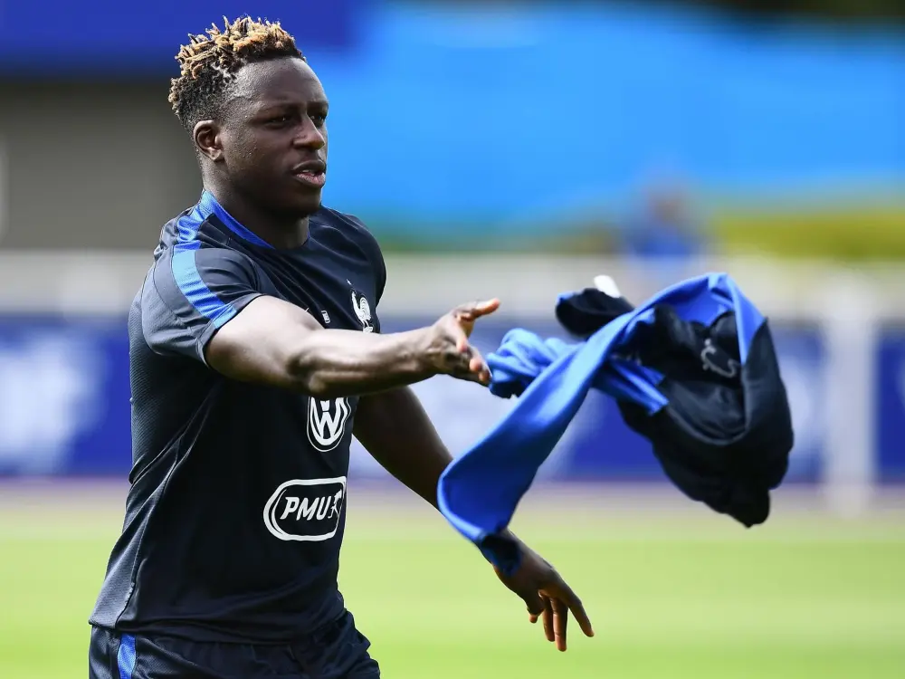 ảnh chế Benjamin Mendy 8 ảnh chế Benjamin Mendy 8