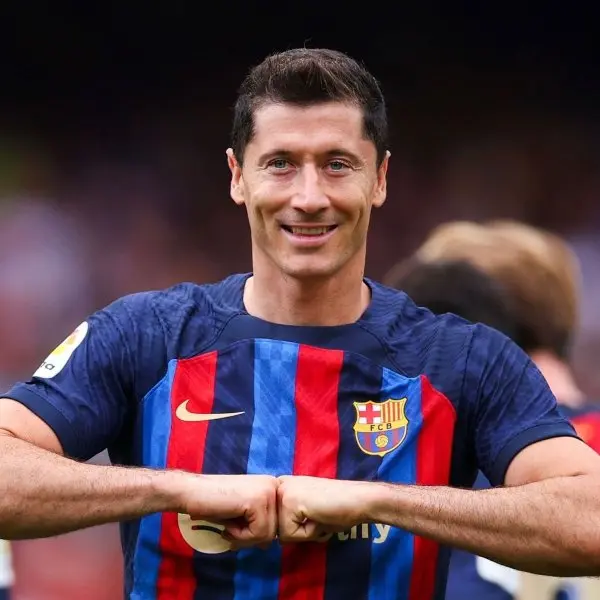 Ảnh nền Robert Lewandowski siêu sắc nét  2