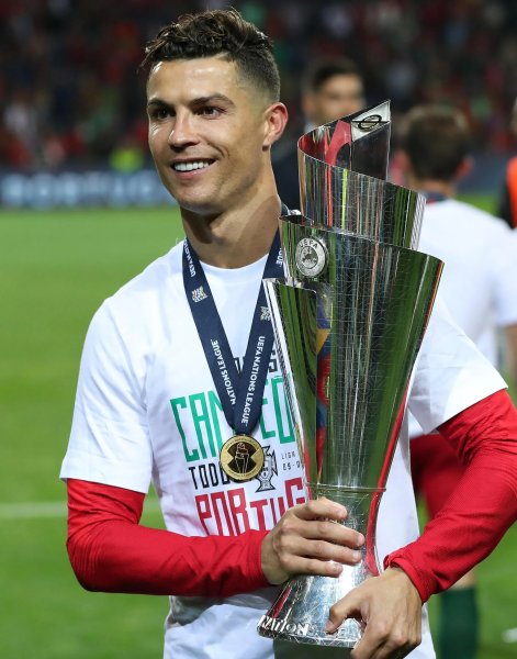 Top 99+ ảnh Ronaldo tóc mì tôm điển trai nhất hiện nay 21