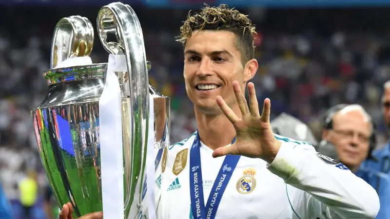 Top 99+ ảnh Ronaldo tóc mì tôm điển trai nhất hiện nay 28