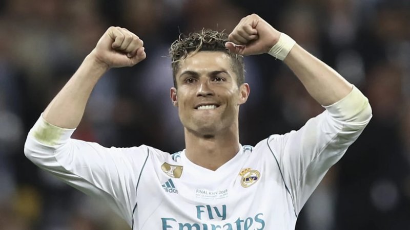 Top 99+ ảnh Ronaldo tóc mì tôm điển trai nhất hiện nay 8 Top 99+ ảnh Ronaldo tóc mì tôm điển trai nhất hiện nay 8