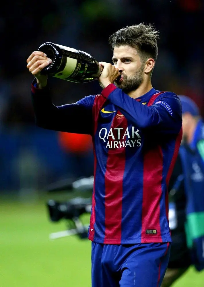 ảnh chế Gerard Piqué 11