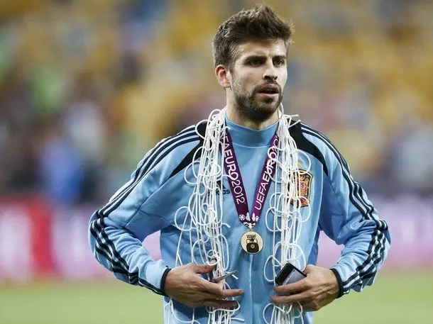 ảnh chế Gerard Piqué 36