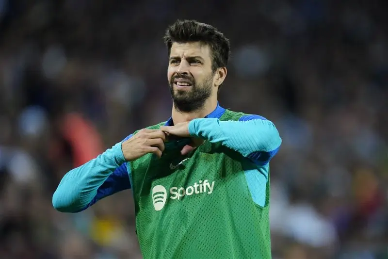 ảnh chế Gerard Piqué 38