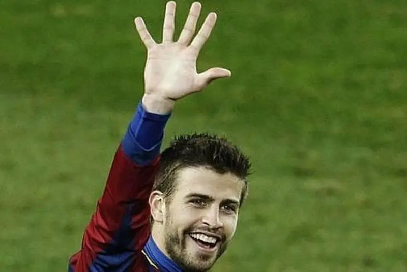 ảnh chế Gerard Piqué 7