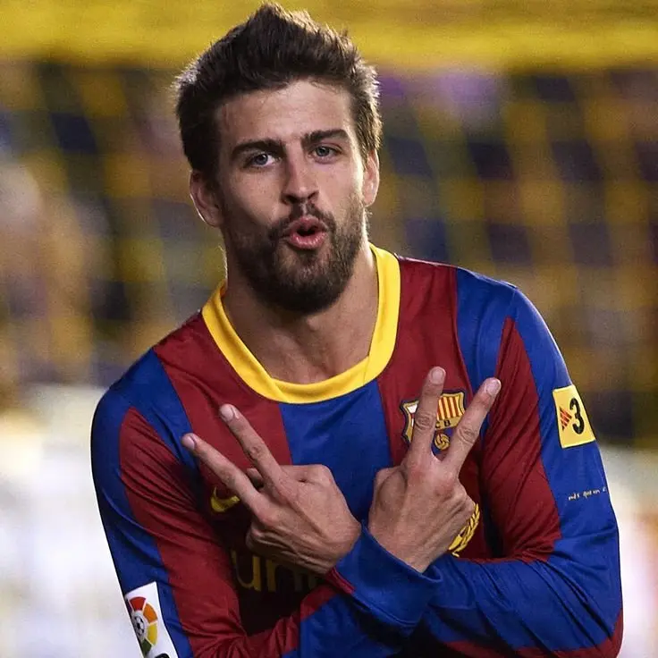 ảnh chế Gerard Piqué 8
