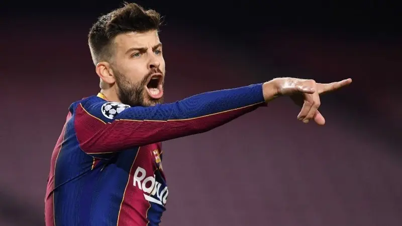 ảnh chế Gerard Piqué 10