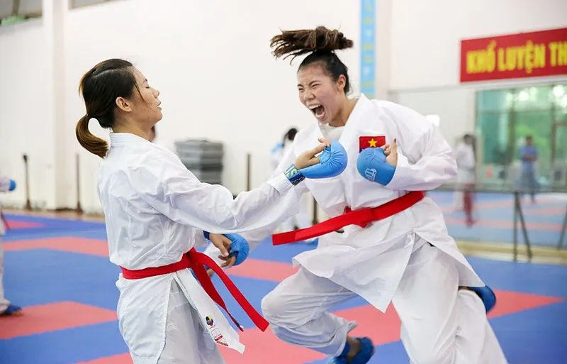 Tiểu sử Hồ Thị Thu Hiền 3