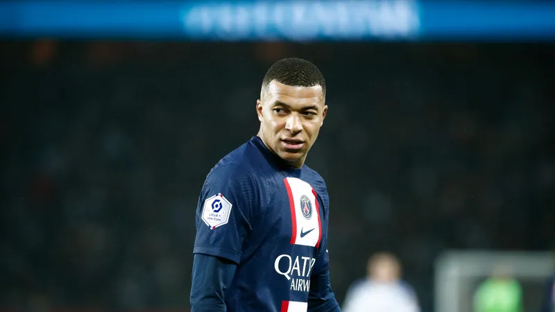 Tiểu sử Kylian Mbappé 18 Tiểu sử Kylian Mbappé 18
