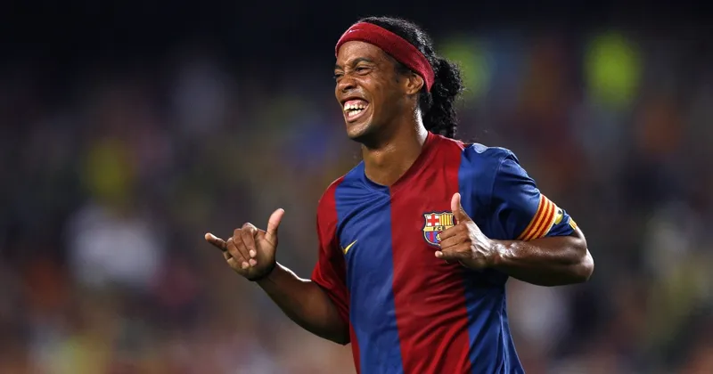 Tiểu sử Ronaldinho 13 Tiểu sử Ronaldinho 13