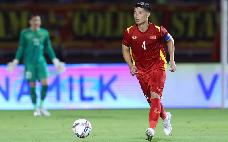 Tiểu sử tiền vệ Bùi Tiến Dũng 3