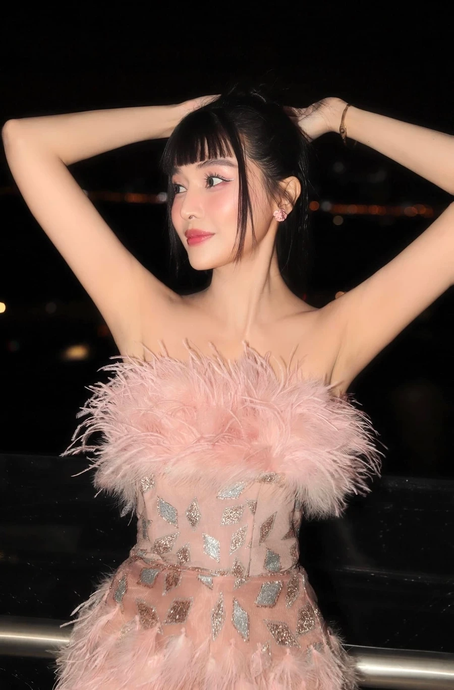 Cao Thái Hà là ai? Cùng tìm hiểu thêm về sự nghiệp và cuộc sống của cô.