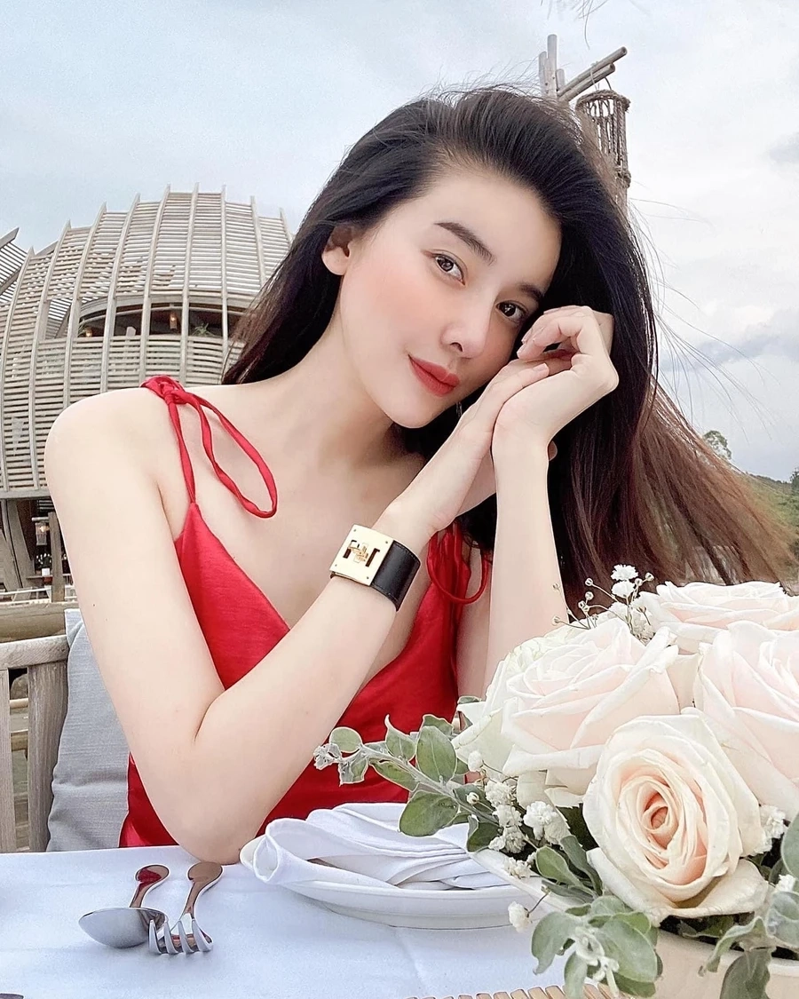 Cao Thái Hà ngày sinh là mốc quan trọng đánh dấu sự nghiệp đầy ấn tượng của cô.