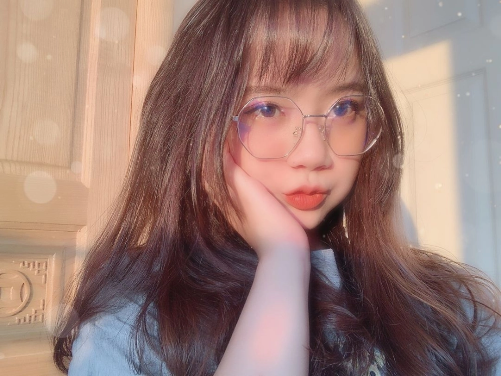 Meme chu môi là hình ảnh dễ thương nhưng cũng đầy hài hước.