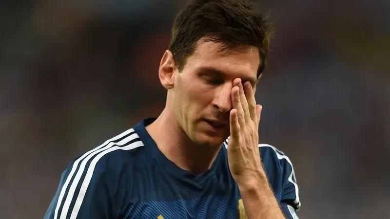 Messi fifa meme khắc họa Messi qua những tình huống đáng nhớ trong game FIFA.