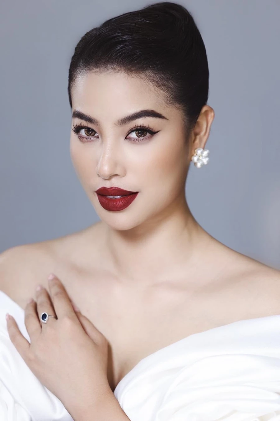 Phạm Hương Chụp Ảnh Cưới là khoảnh khắc đẹp trong cuộc sống của cô.