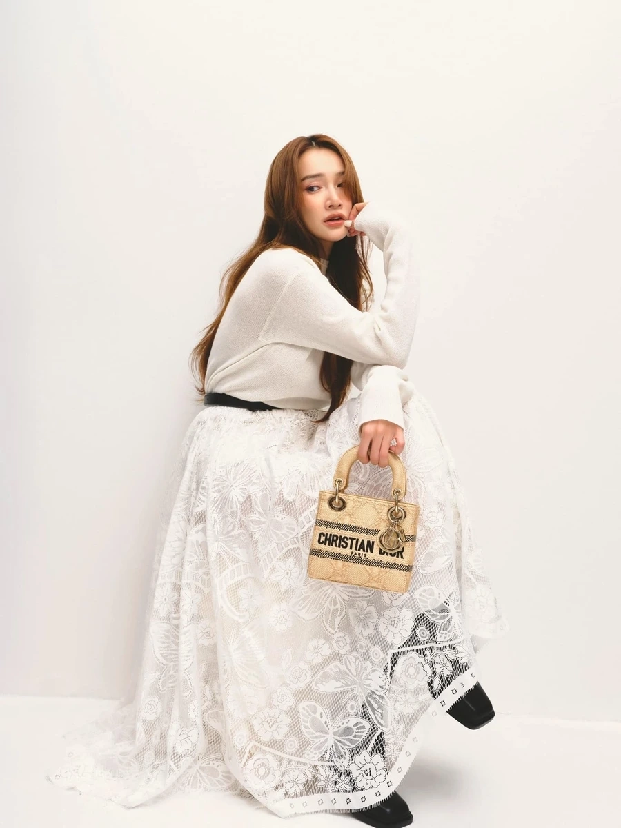 Gia đình Trường Giang Nhã Phương luôn xuất hiện đầy hạnh phúc và yêu thương.