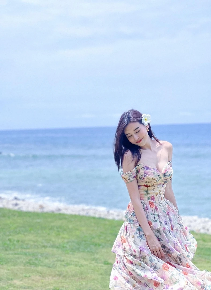 Vẻ đẹp ngày càng hoàn hảo nhờ Cao Thái Hà thẩm mỹ khiến mọi người ngưỡng mộ.