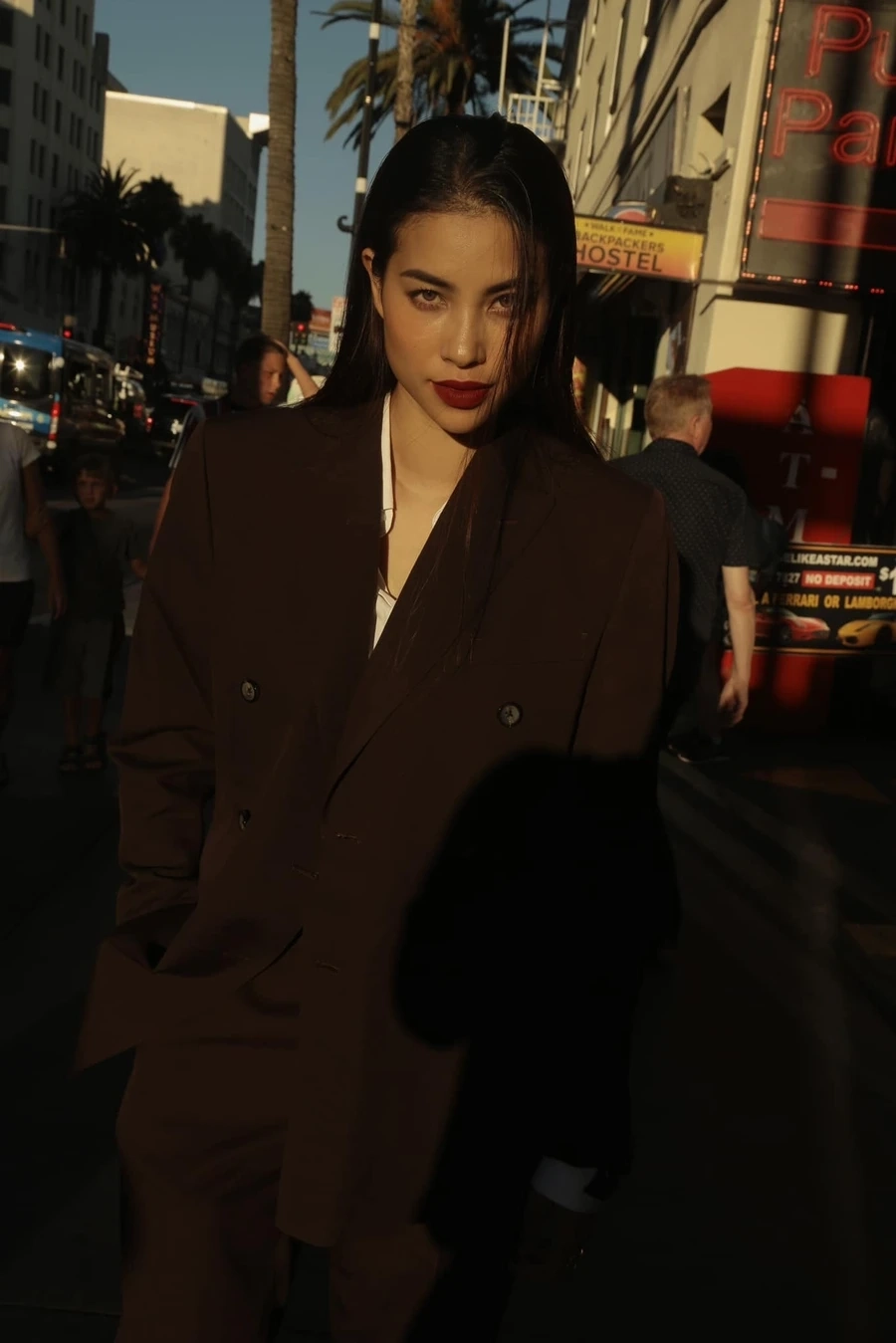 Phạm Hương Sexy luôn là nguồn cảm hứng cho những ai yêu thích vẻ đẹp quyến rũ.