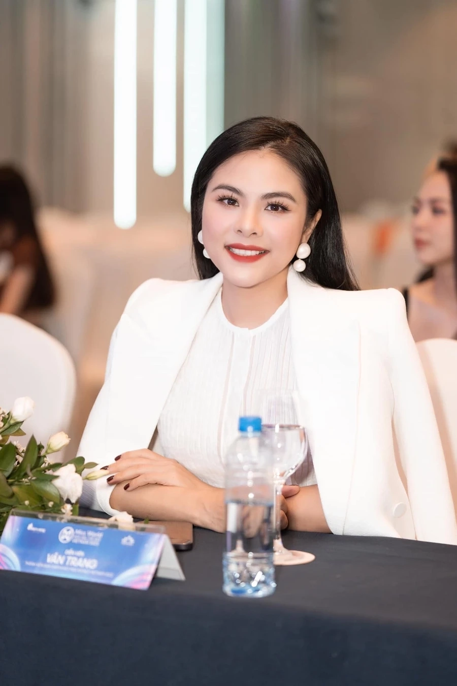 Diễn viên Vân Trang và chồng là cặp đôi được yêu mến trong và ngoài màn ảnh.