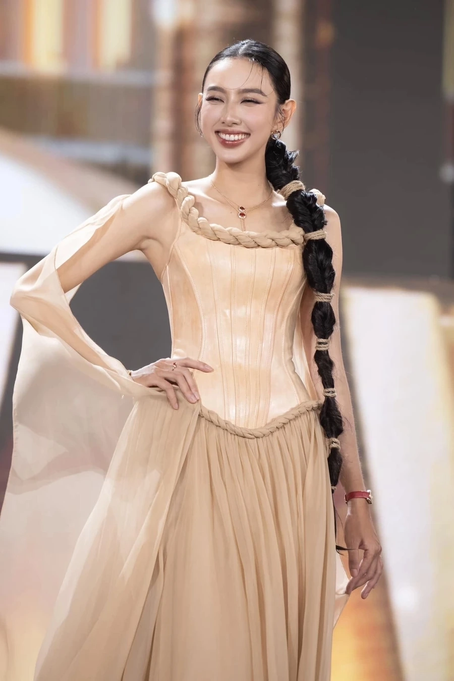 Hoàng Thùy Linh Đen Vâu kết hợp trong sản phẩm âm nhạc gây tiếng vang lớn.