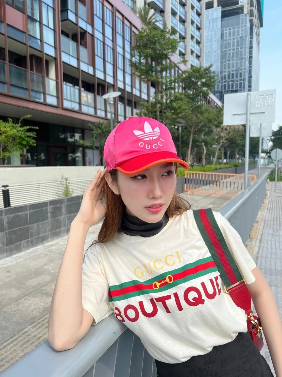 Cùng chiêm ngưỡng Thúy Ngân sexy bikini, cô nàng luôn tỏa sáng và cuốn hút trong từng khoảnh khắc.