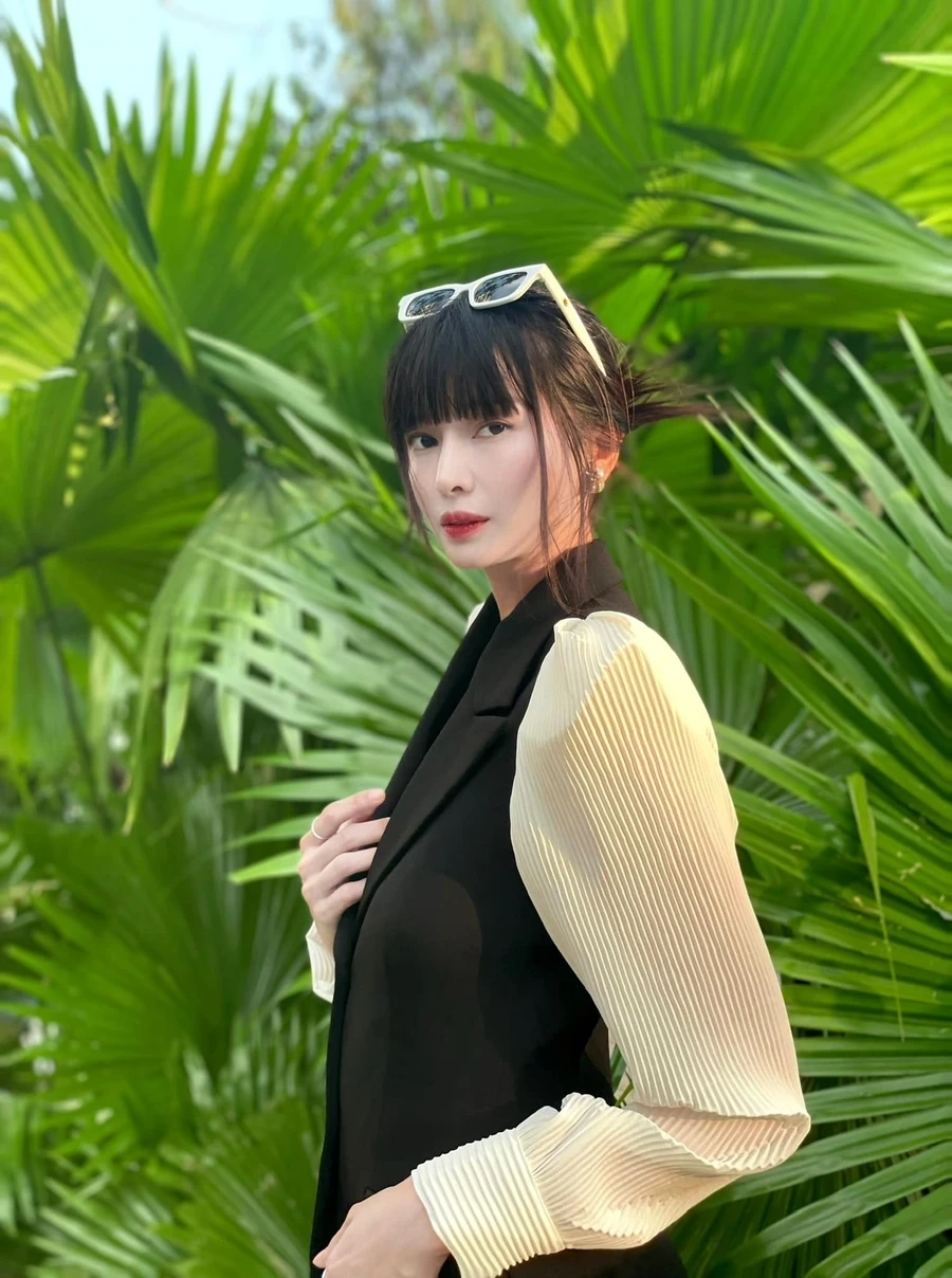 Cao Thái Hà đóng phim với các vai diễn ấn tượng và đầy cảm xúc, khiến khán giả mê mẩn.