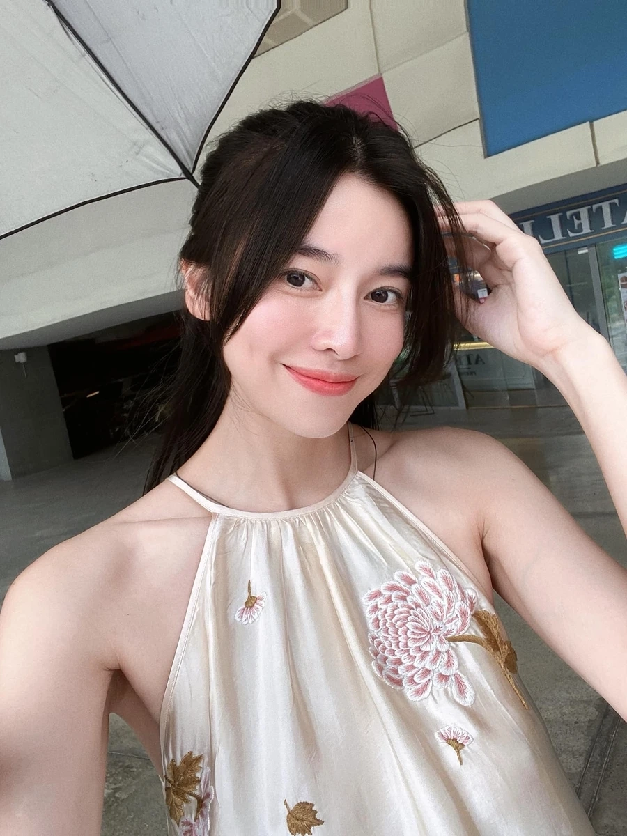 Cao Thái Hà phim luôn thu hút khán giả nhờ sự xuất sắc và cảm xúc trong từng vai diễn.