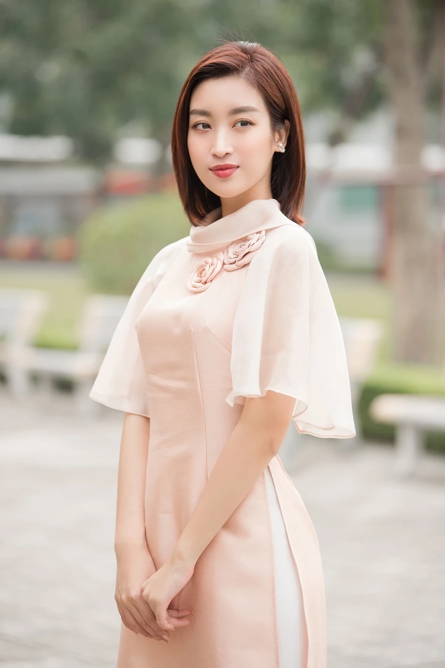 Đỗ Quang Vinh và Đỗ Mỹ Linh tạo nên một cặp đôi đầy thu hút và phong cách.