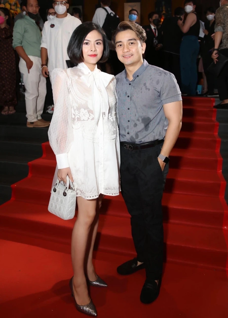 Diễn viên Vân luôn gây chú ý với những vai diễn đầy cảm xúc và mạnh mẽ.