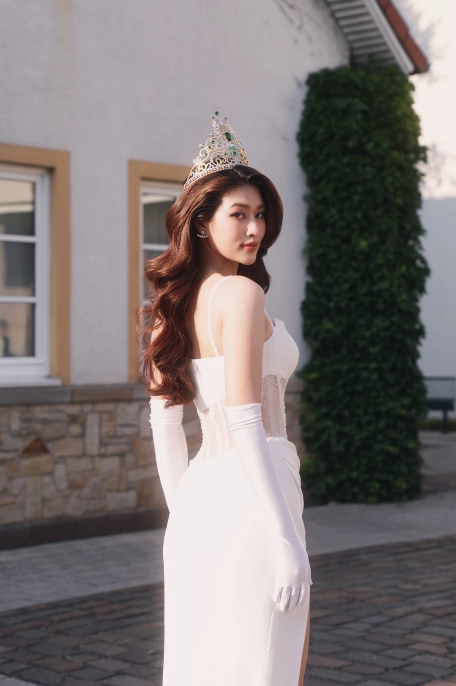 Thiên Ân Bikini khoe vẻ đẹp tự tin và thu hút mọi ánh nhìn.